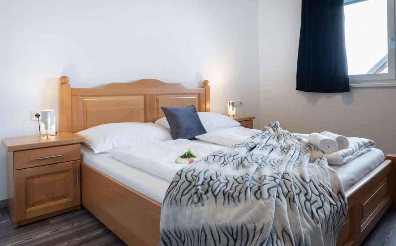 Lungau Living Appartements - Penthouse Sankt Michael im Lungau Esterno foto